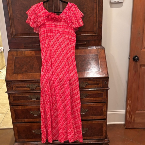 Doen dress. - Picture 1 of 7